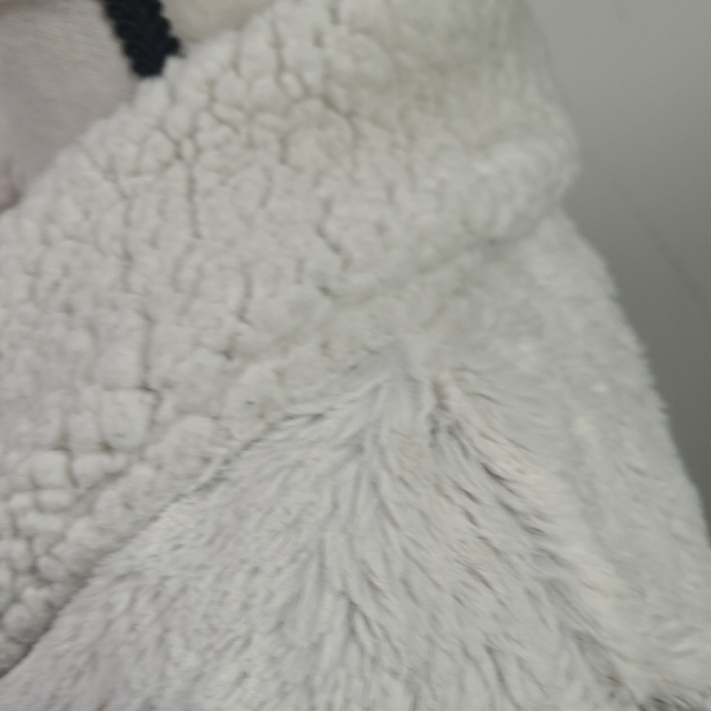 Stars Above Plush Cream Robe - Picture 4 of 9